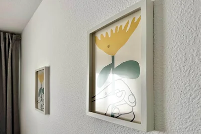 Apartamento con piscina y vistas a campo de G...