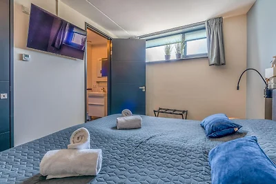 Moderne, luxuriöse und nachhaltige Naturvilla