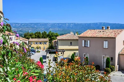 Haus im Luberon mit Pools und Golfplatz