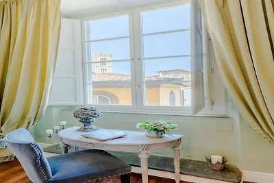 Appartement in Lucca met Piazza Uitzicht