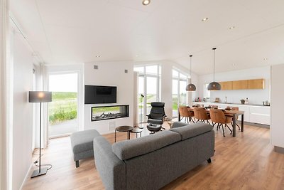 Modernes Chalet mit freiem Blick in Zeeland