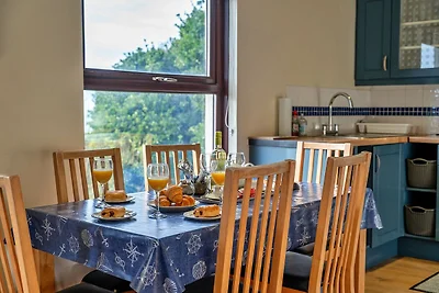 Kornisches Ferienhaus in Strandnähe, Keine...