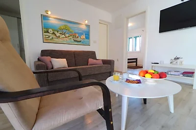 Charmantes Ferienhaus in Cara mit...