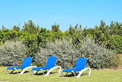 Villa a Muro con piscina e giardino di aranci