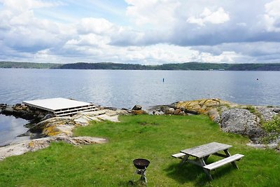 6 person holiday home in LYSEKIL