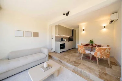 Modern huis met airconditioning, zwembad, 1 s...
