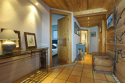 Großes Chalet mit Fasssauna und Whirlpool