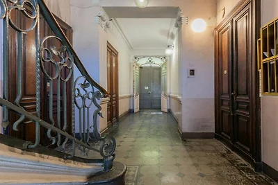 Wohnung in Torino mit Balkon und Parken