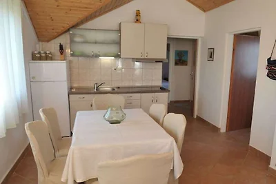 Villa en Povlja con piscina