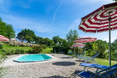 Ferienhaus in Cagli mit gemeinsamem Pool