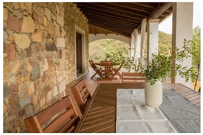 Villa in Castiadas mit Schwimmbecken