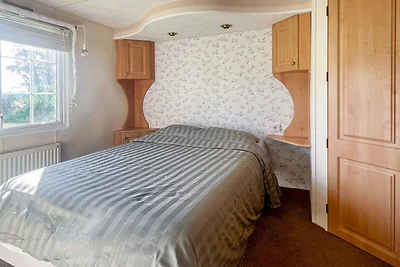 5 personas casa en HuskvarnA