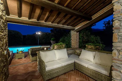 Landhaus in Lucca mit Salzwasserpool