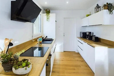 Appartamento a Plomeur vicino alla spiaggia d...