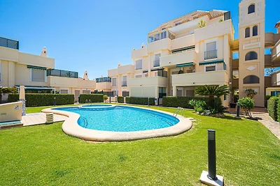 Wohnung mit Schwimmbad in Urb. Medina del Sol