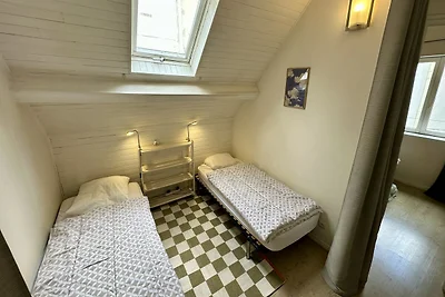 Familienunterkunft für 5 Personen mit Balkon