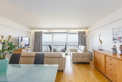 Wohnung in Belgien mit Meerblick