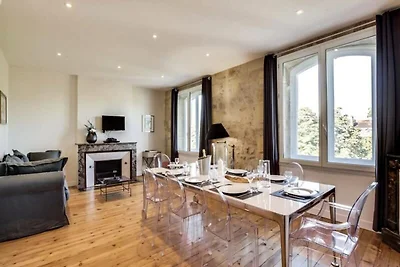 Appartamento a Bordeaux vicino a Place...