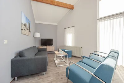 Neu gestalteter Bungalow mit Pool