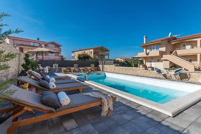 Villa Julia - Two Bedroom Apartment 6