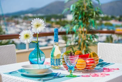 Appartement met panoramisch uitzicht op zee