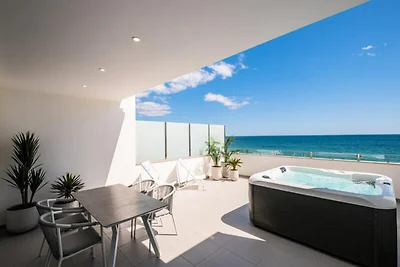 Appartamento ad Armação con piscina...