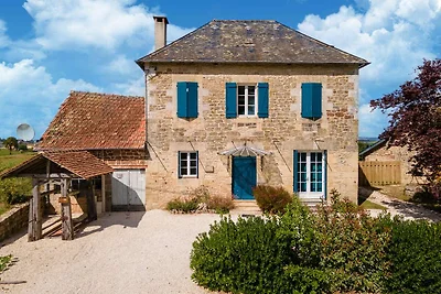 Casa vacanze con piscina a Coubjours