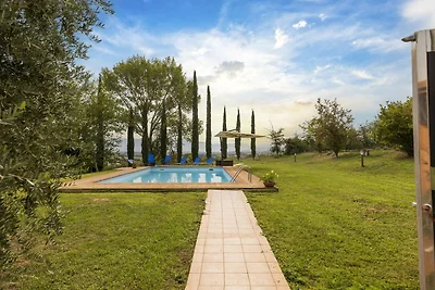 Villa privata con piscina nel cuore...
