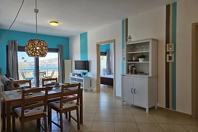 Apartament w Sarandzie z widokiem na morze
