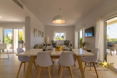 Moderne Villa, 210 m vom Sandstrand entfernt
