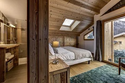 Chalet with Sauna & Hot Tub near Chamonix...
