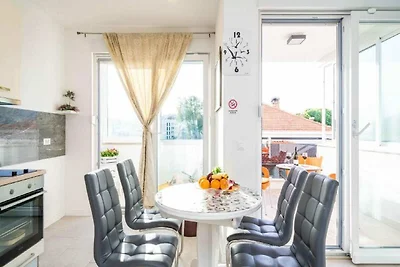 Apartment Anka - One Bedroom Apartment with...