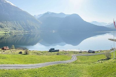 8 Personen Ferienhaus in Austefjorden