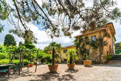 Accogliente Agriturismo a Bacchereto con...