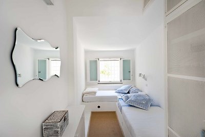 Moderne Villa in Fontane Bianche mit Terrasse