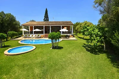 Villa in Son Servera met Zwembad & Stranden