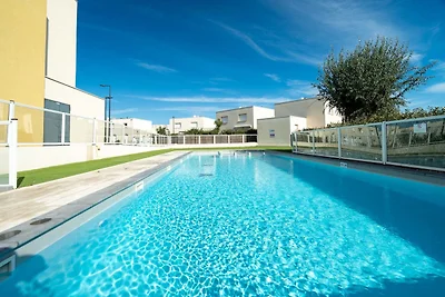 Appartamento a Sérignan con piscina in comune
