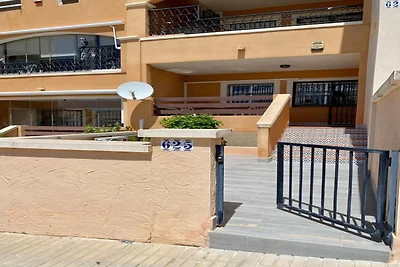Haus in Torrevieja nahe Strand & Pool