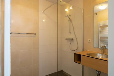 Casa ristrutturata con benessere, città di Br...