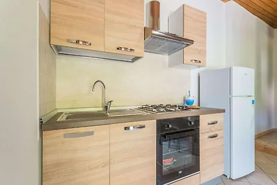 Moderno appartamento a Gasponi con piscina
