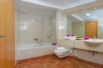 Standard Double Room With Private Bathroom