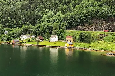 6 persone case ad øystese