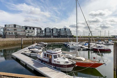 Angenehme Wohnung mit Blick aufs Wasser