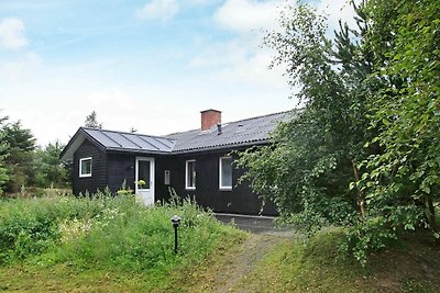 Geräumiges Ferienhaus in Blavand mit Terrasse