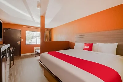 Queen Bed Non-Smoking