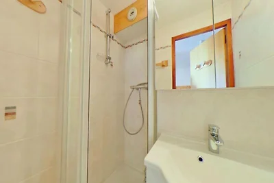 Apartment mit Balkon in der Nähe von Mont...