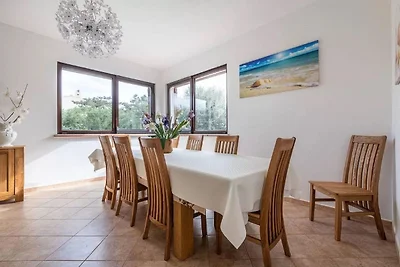 Freistehende Villa mit Garten in Stintino