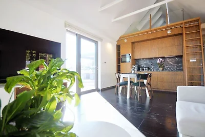 Casa vacanze con spiaggia privata sul lago