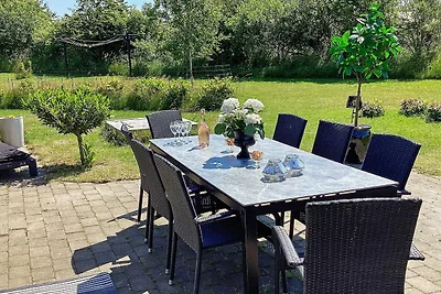 8 persoons vakantie huis in Væggerløse-By...