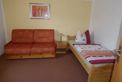 Bungalow in Zweedorf met ligweide